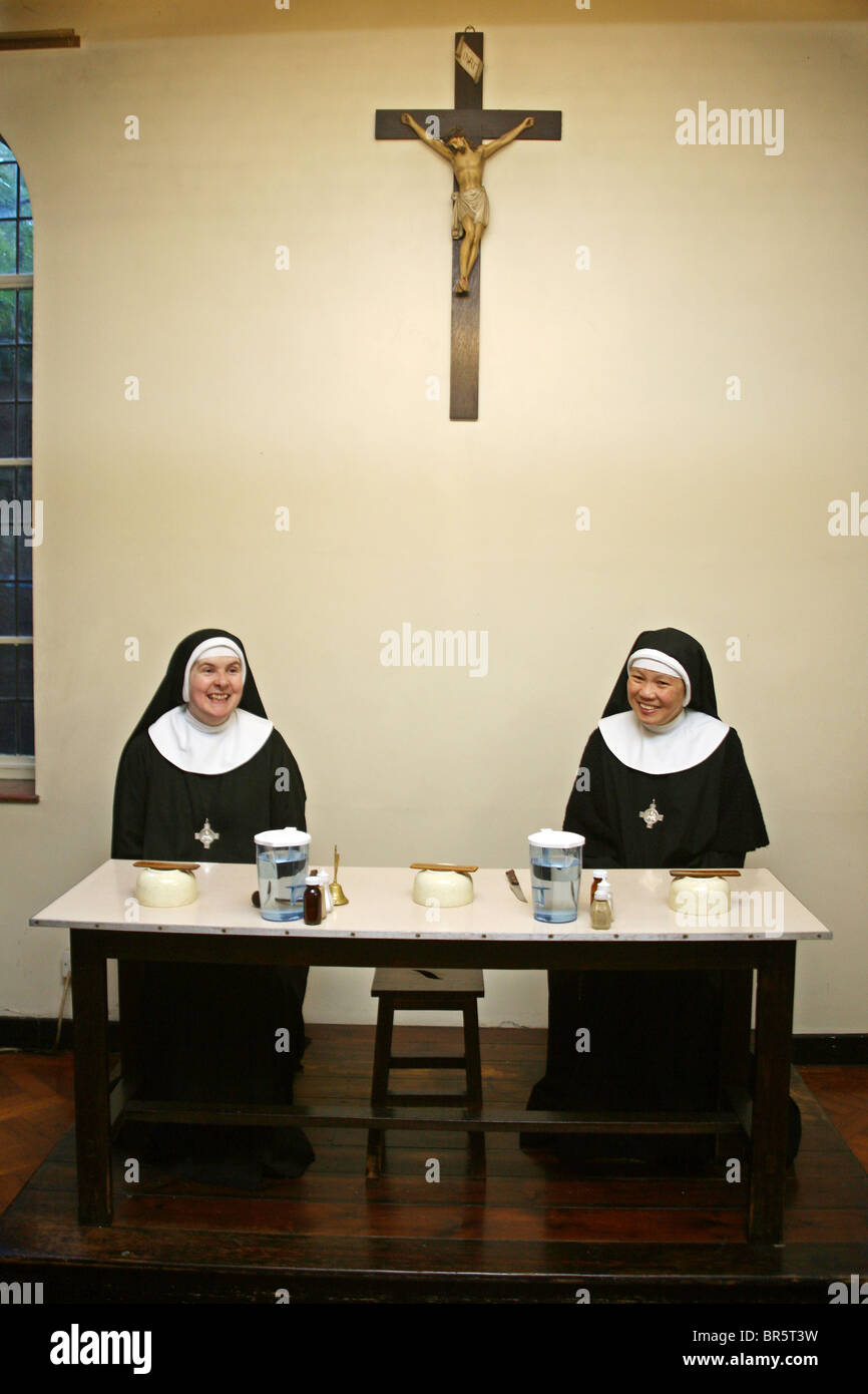 Sisters eat their lunch at Tyburn Convent on Bayswater Road, London. Stock Photo