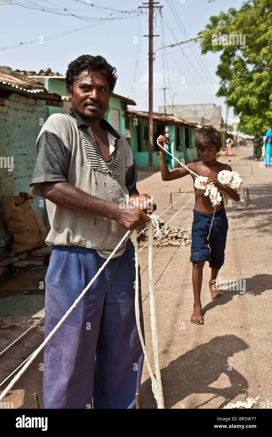 Rope making hi-res stock photography and images - Alamy