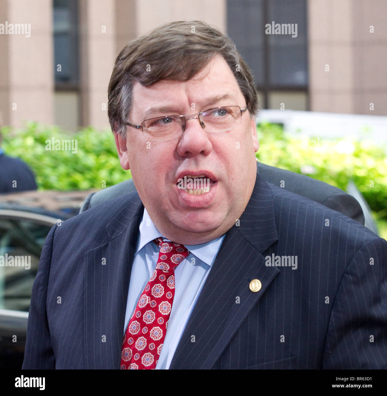 An Taoiseach Brian Cowen speaking as he arrived at the European Council Summit in Brussels Stock Photo