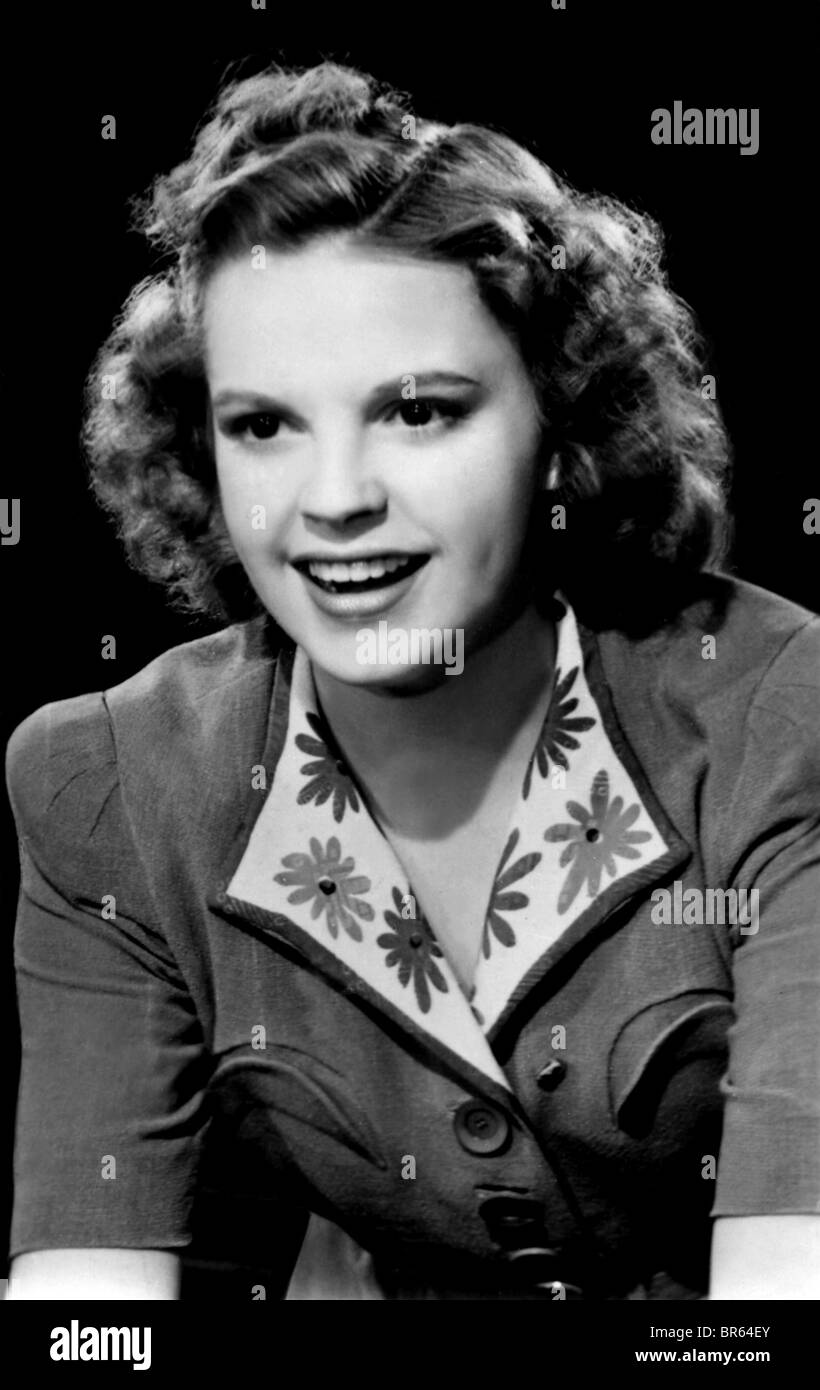 JUDY GARLAND ACTRESS (1943) Stock Photo
