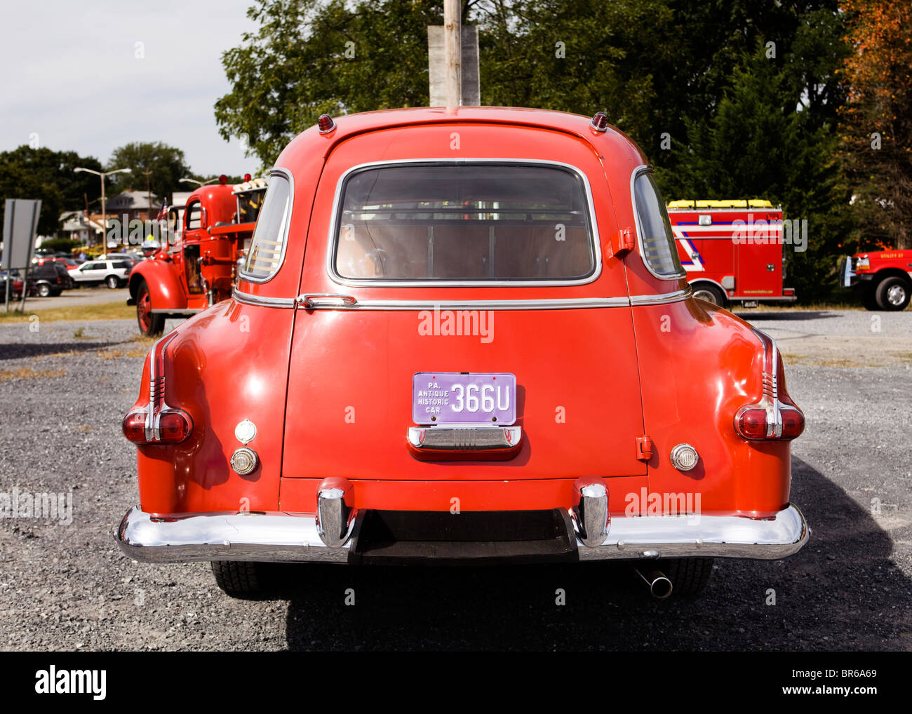 1954 Henney-Packard station wagon ambulance rear end - USA Stock Photo