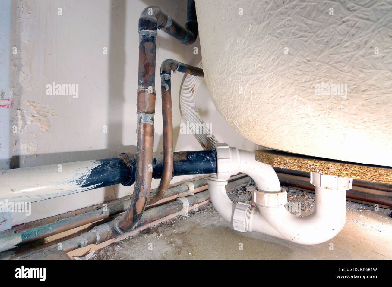 Copper piping hires stock photography and images Alamy