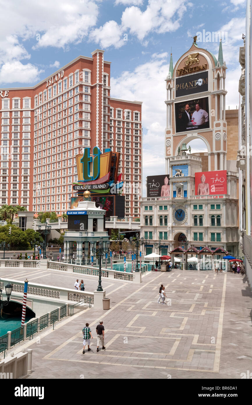 A view from the Venetian Hotel across to the Palazzo and Treasure Island Hotels, the Strip, Las Vegas USA Stock Photo