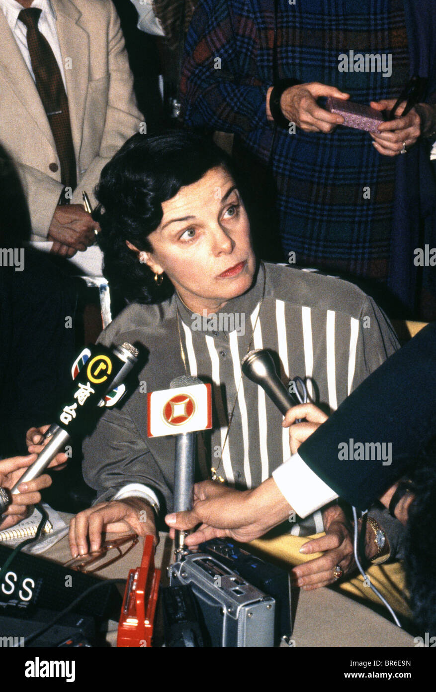 San Francisco, Mayor, Dianne Feinstein, press conference in Hong Kong, 1984 Stock Photo