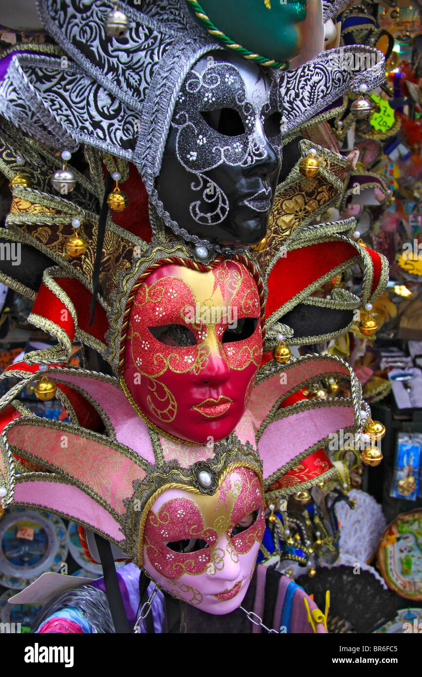 Souvenirs, carnival masks, Venice, Italy Stock Photo Alamy