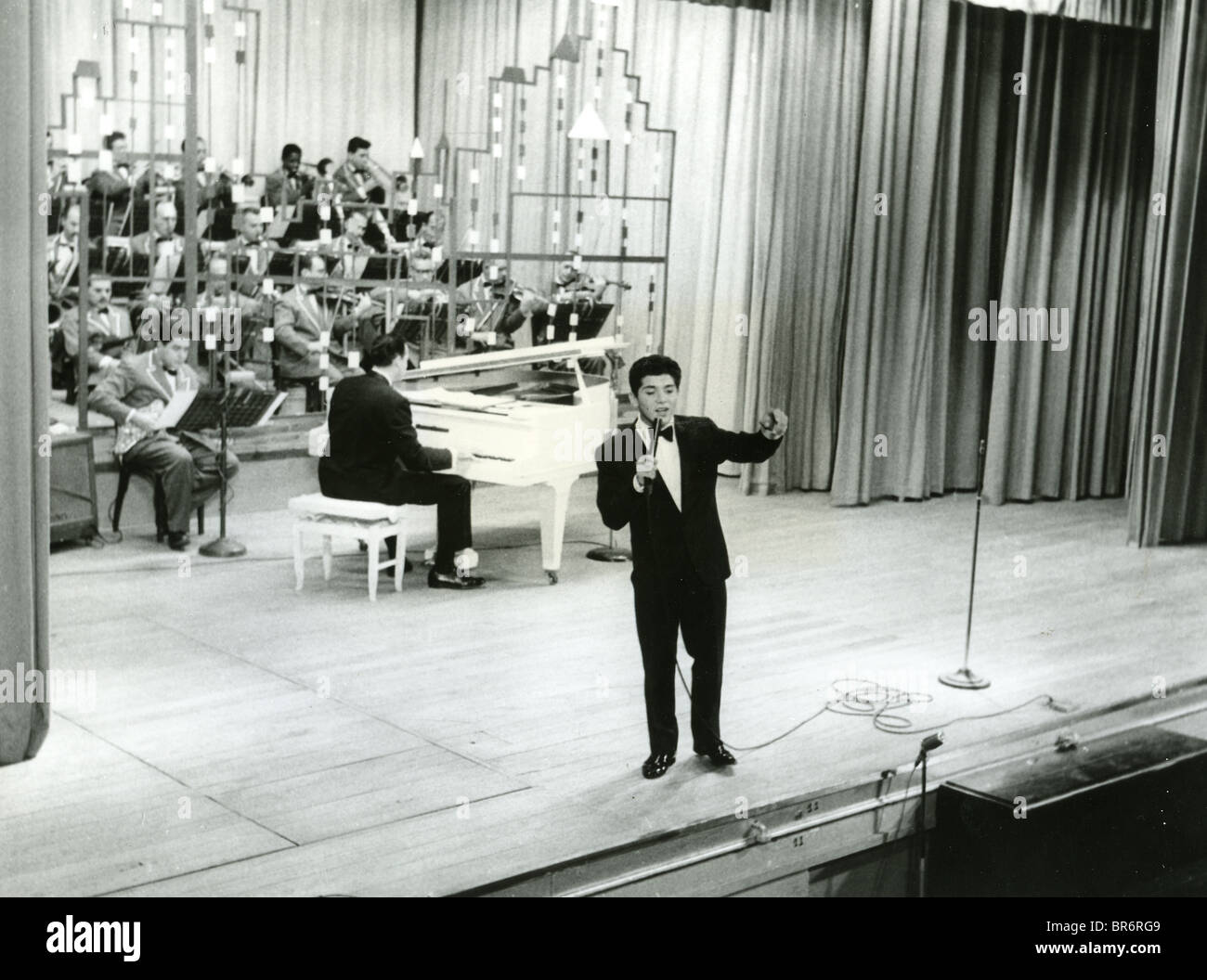 Paul anka music singer hi-res stock photography and images - Alamy