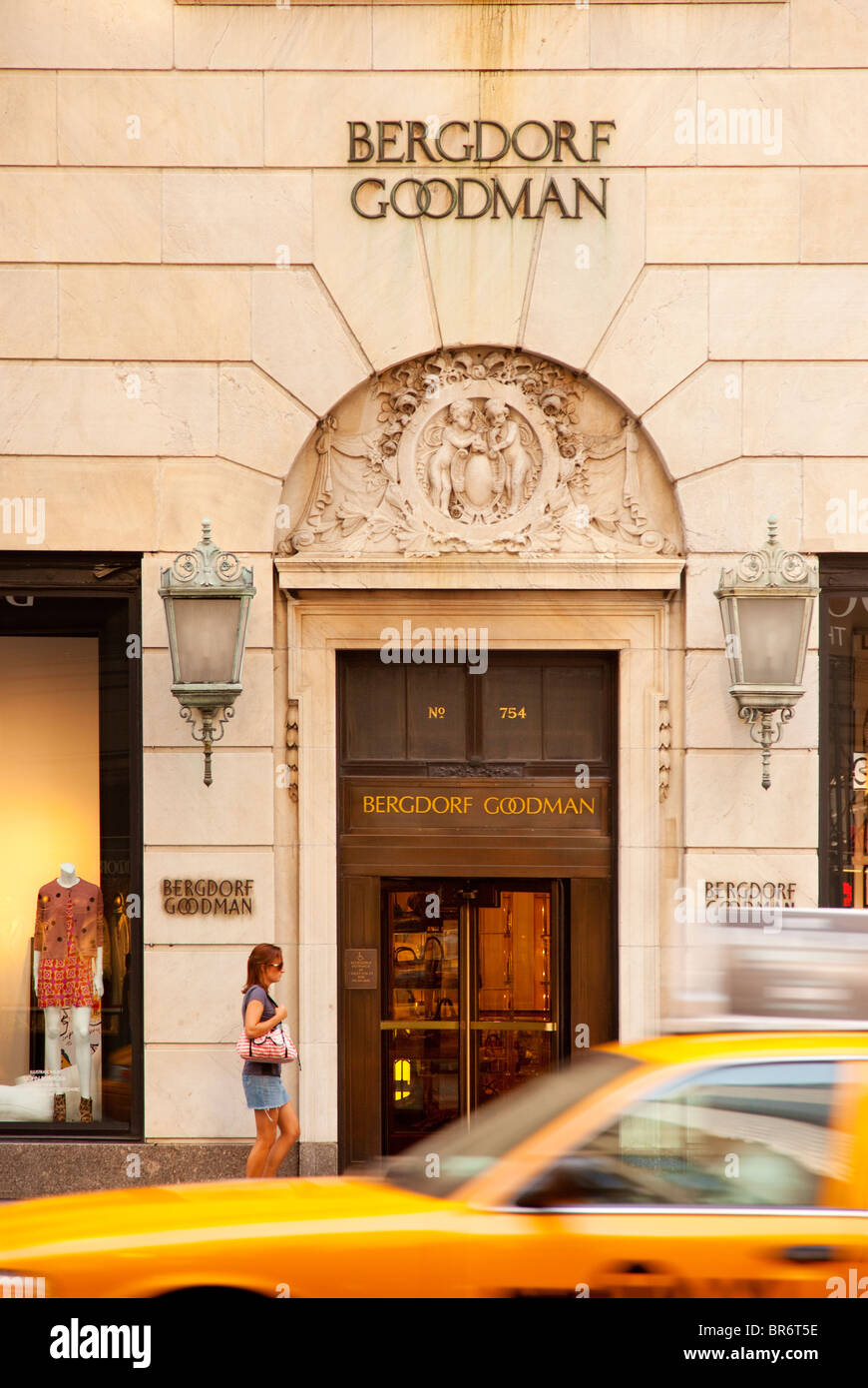Shopping at Bergdorf and Goodman - one of the famous 'B's' of shopping in Manhattan, New York City USA Stock Photo
