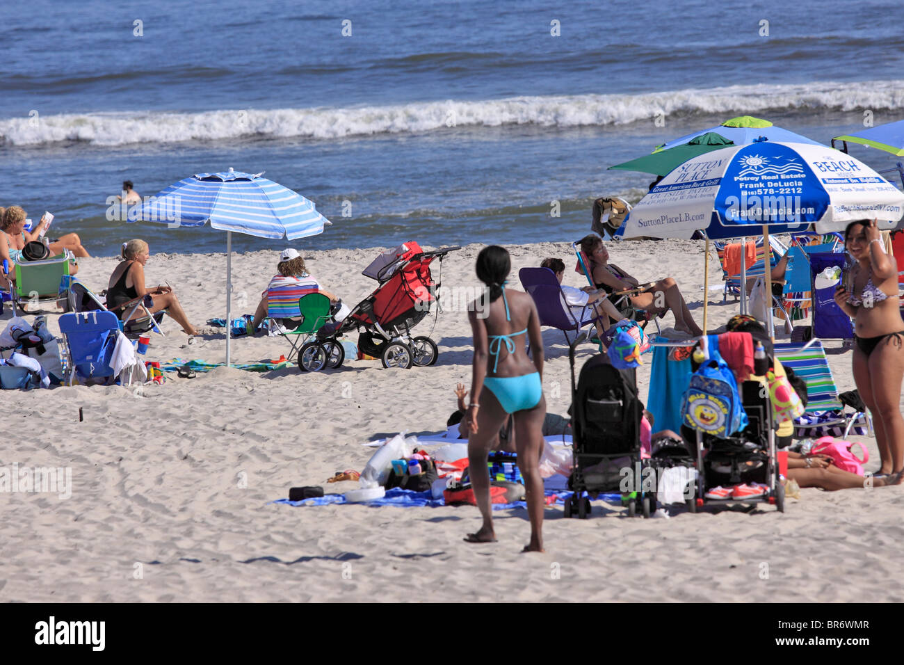 Summer day at the beach Long Beach Long Island NY Stock Photo - Alamy