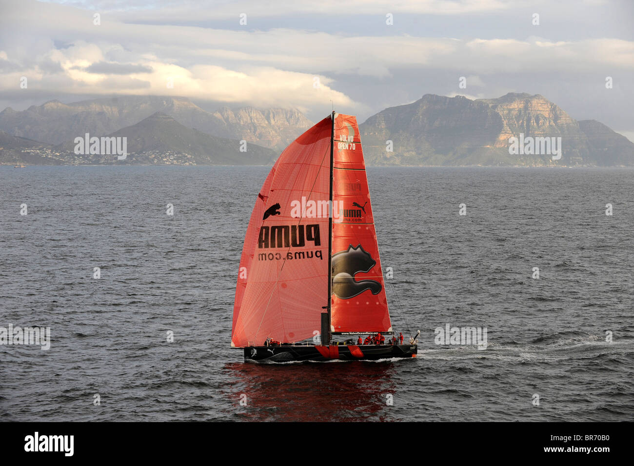 Puma arriving in Cape Town to come second in leg one of the Volvo Ocean Race into Cape Town, November 2008. The 10th Volvo Oce Stock Photo