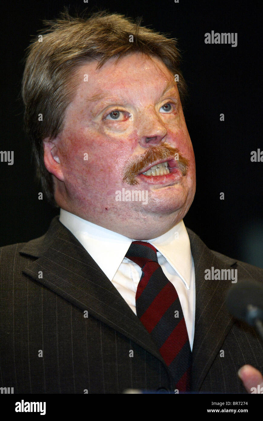 Simon weston hi-res stock photography and images - Alamy