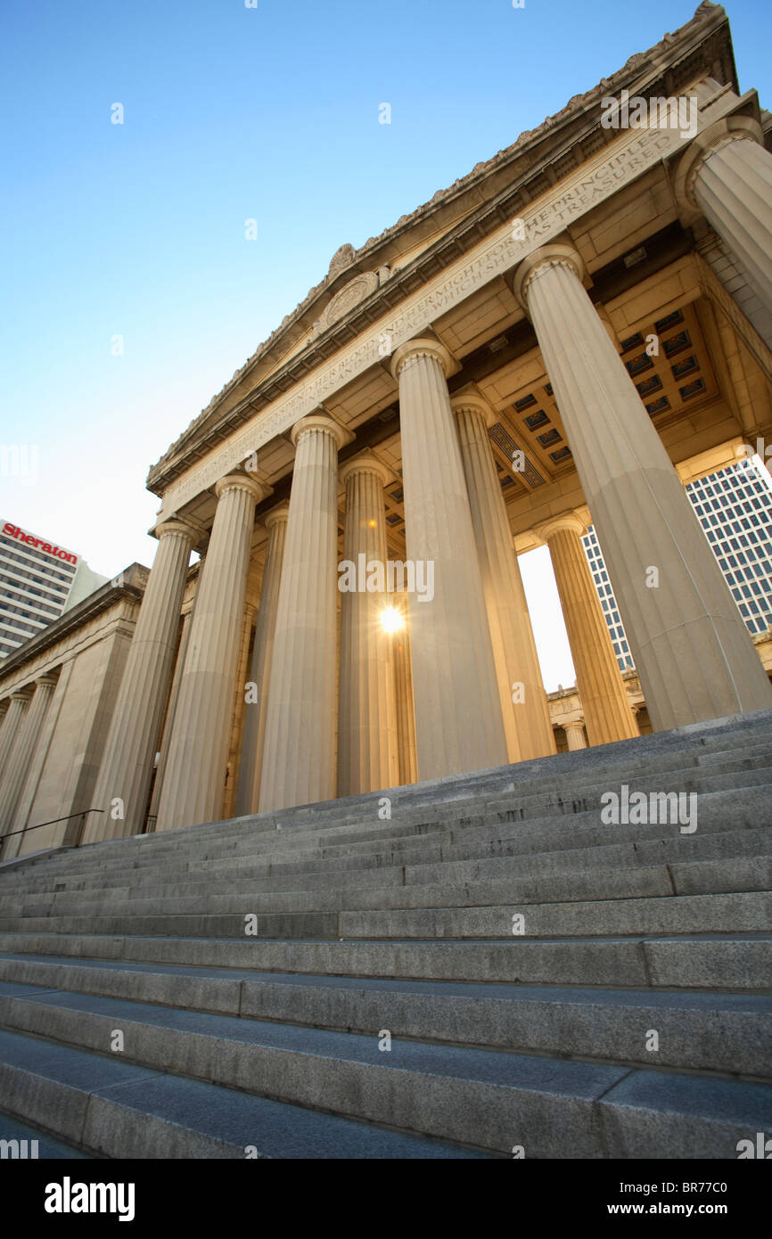 Classical architecture at Legislative Plaza next to the state capitol