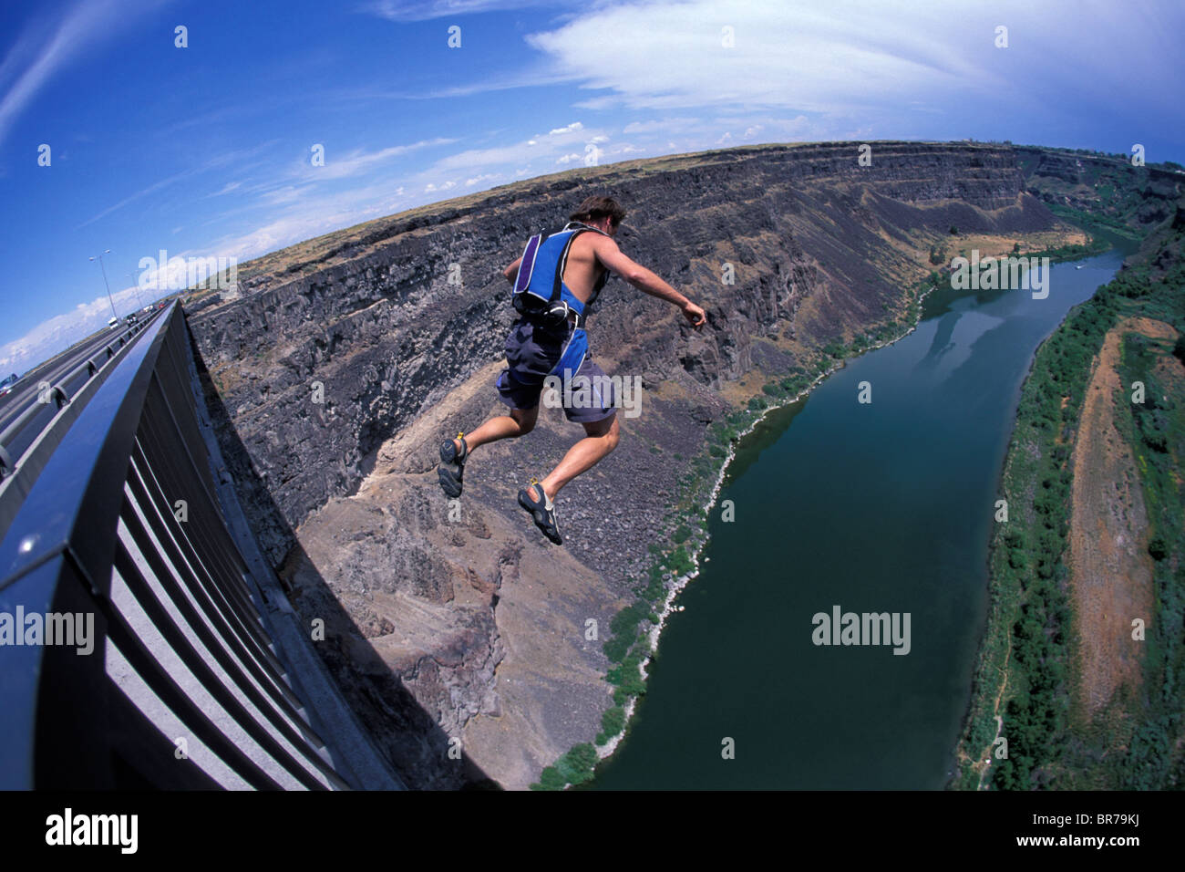 Base jumping off of perrine bridge hires stock photography and images