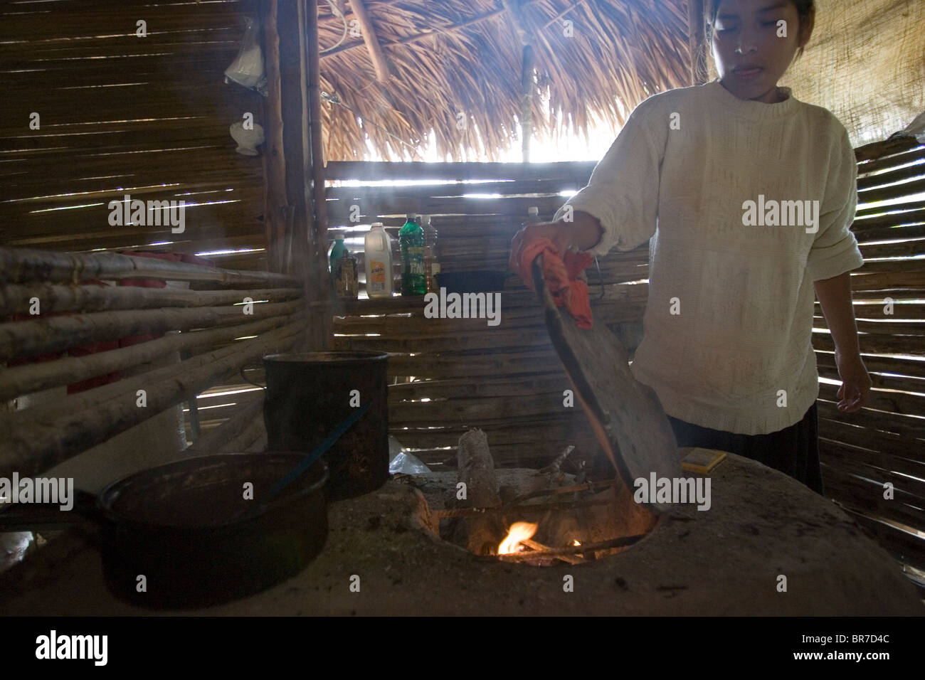 Indoor air pollution cooking hires stock photography and images Alamy