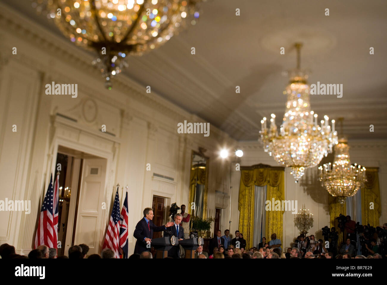 President Bush speaks to reporters along side Britain's Tony Blair Stock Photo
