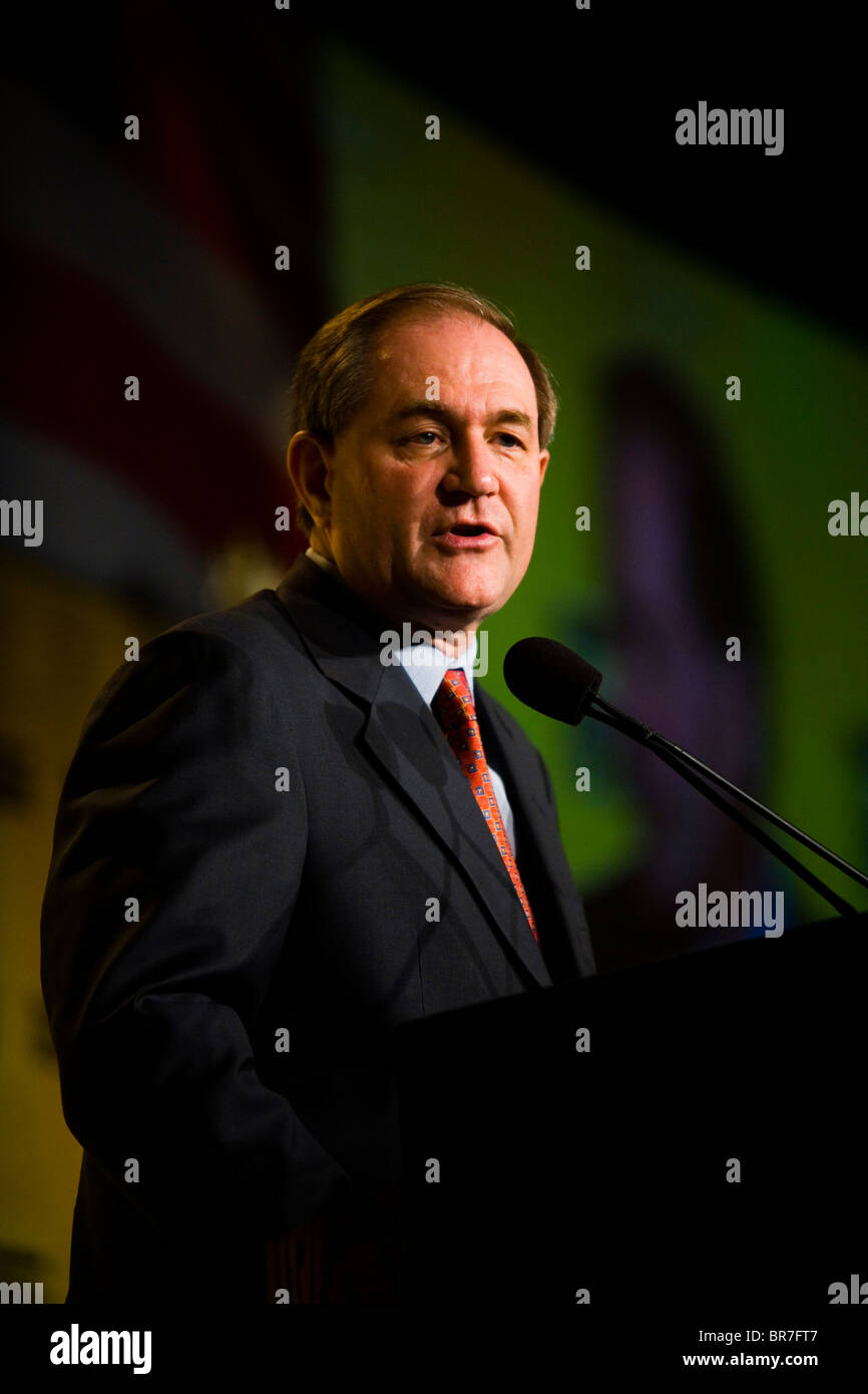 Presidential hopefuls speak at a bipartisan forum hosted by the International Association of Fire Fighters Stock Photo