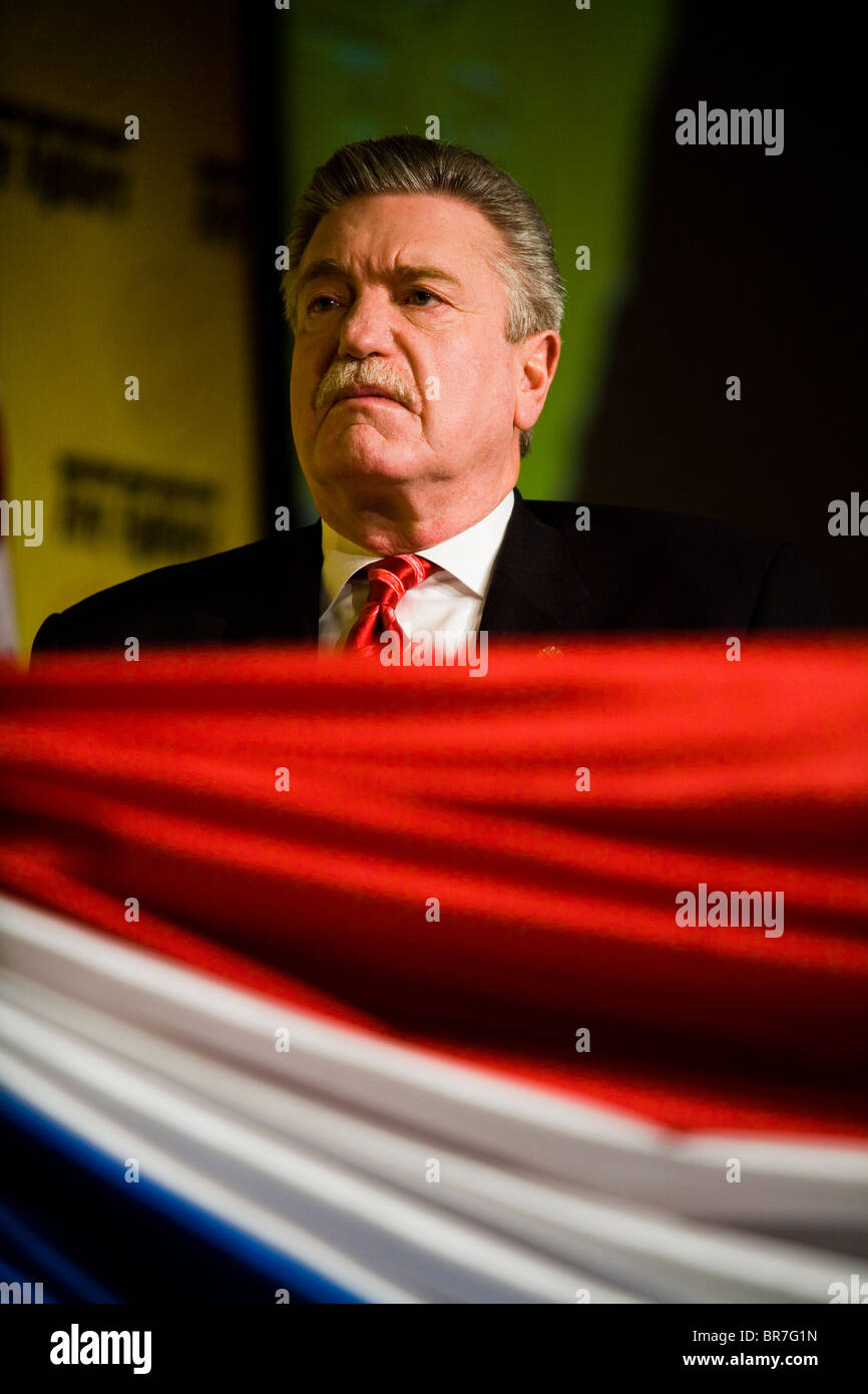 Presidential hopefuls speak at a bipartisan forum hosted by the International Association of Fire Fighters Stock Photo