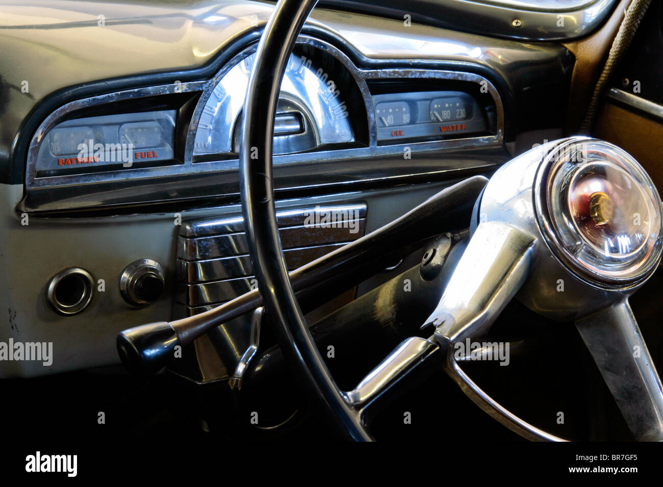 Vintage dash hi-res stock photography and images - Alamy