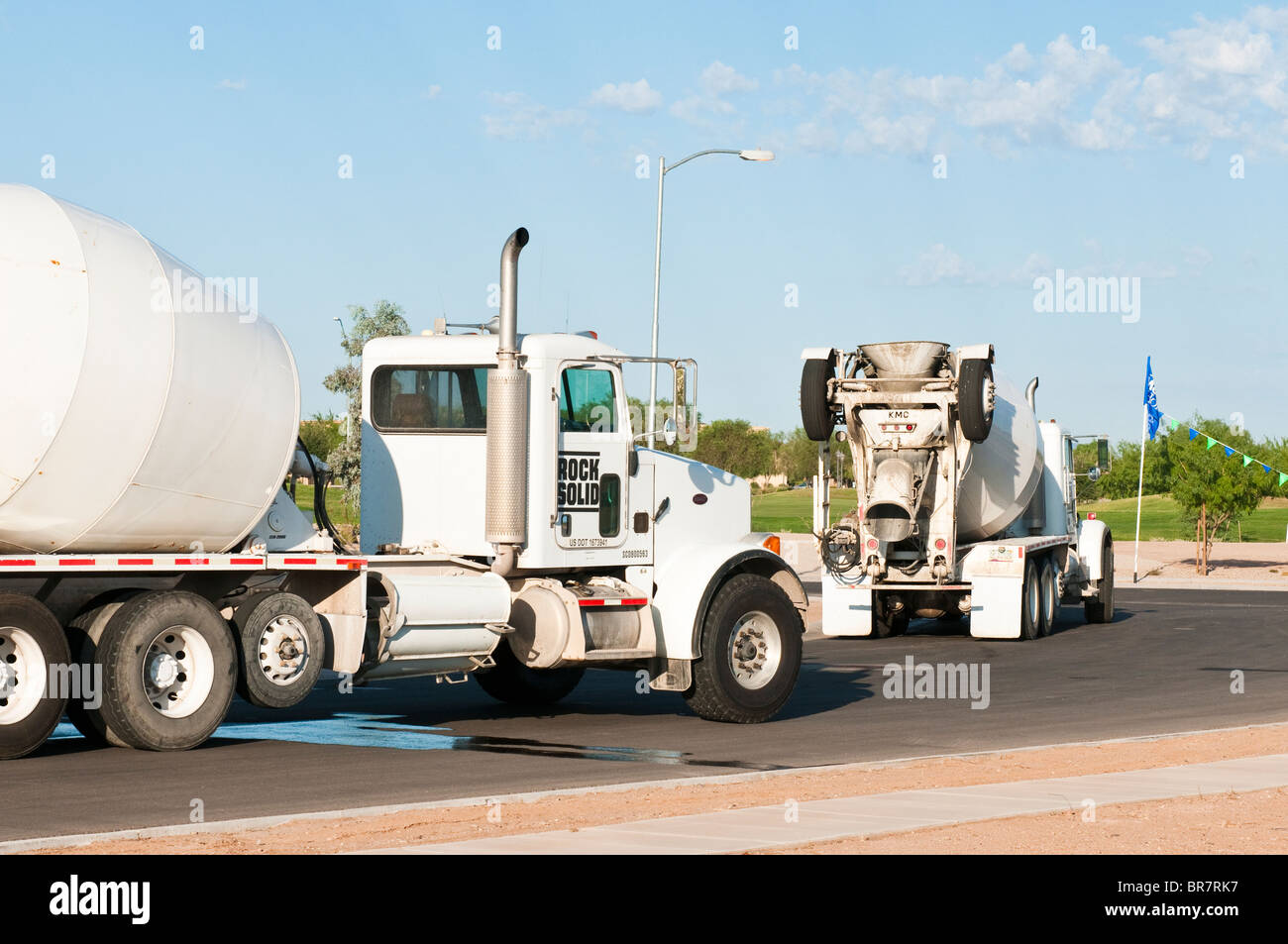 Ready mix concrete hires stock photography and images Alamy