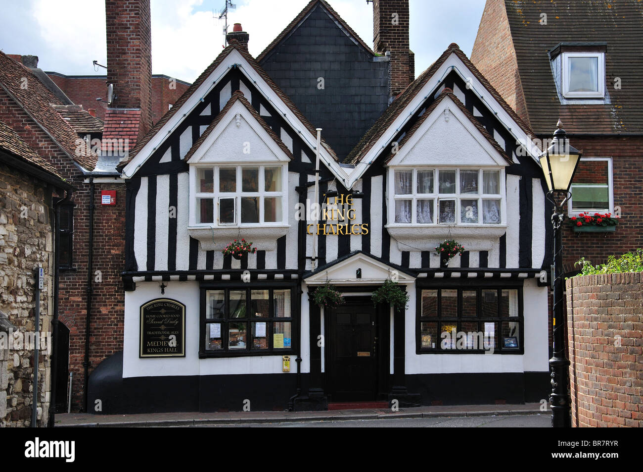 14th century The King Charles Pub, Thames Street, Poole, Dorset, England, United Kingdom Stock Photo