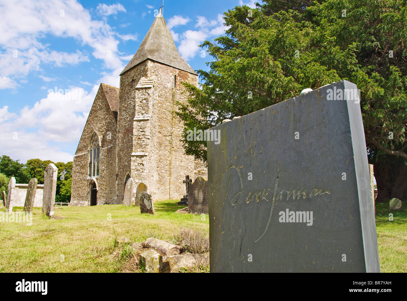 The grave of derek jarman hi-res stock photography and images - Alamy