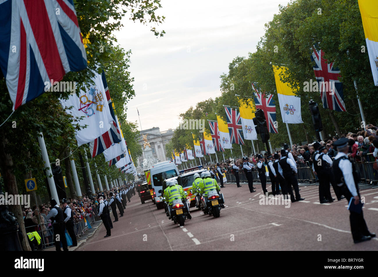 Holy Father, Pope Benedict XVI passes down the Mall, London as part of his State visit to England and Scotland. Stock Photo