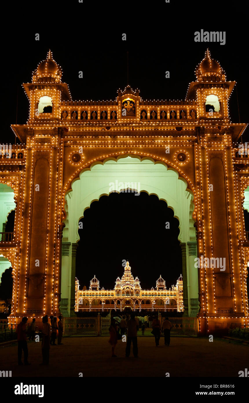 The Maharajah's Palace at night, Mysore, Karnataka, India Stock Photo