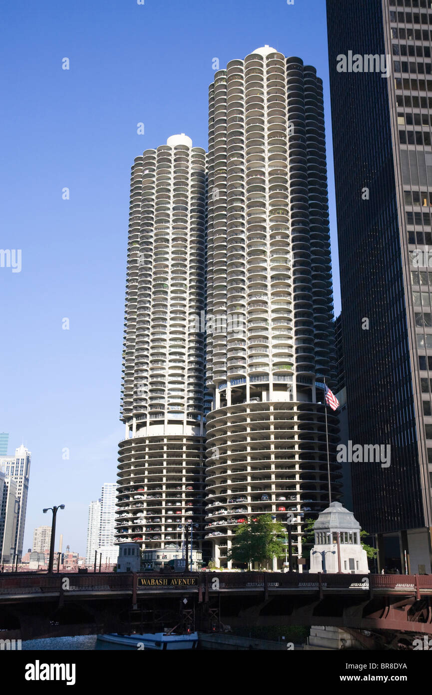 Parking garage marina city chicago hires stock photography and images