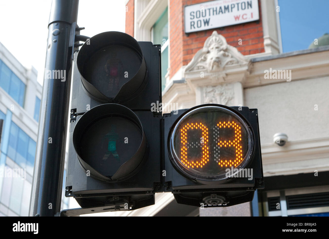 Pedestrian crossing uk countdown hires stock photography and images