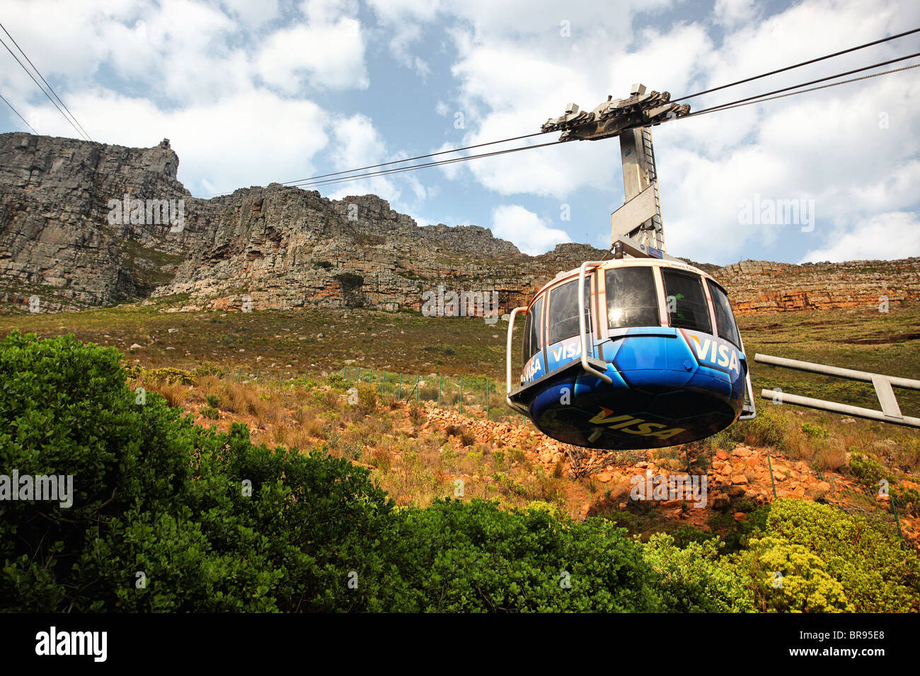 Cable car up table mountain hires stock photography and images Alamy