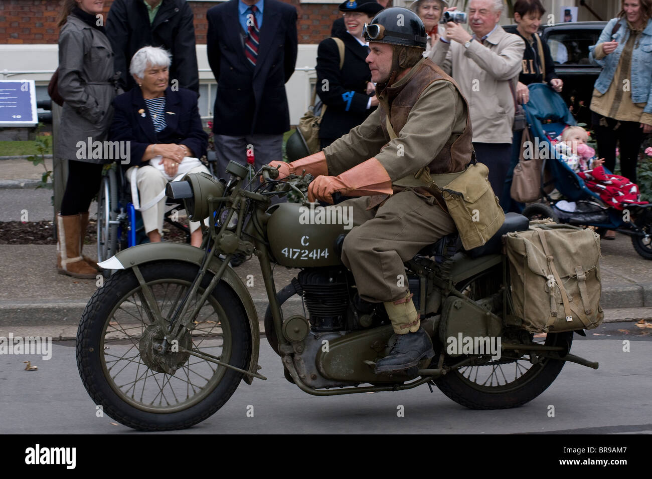 Dispatch rider army bike hi-res stock photography and images - Alamy