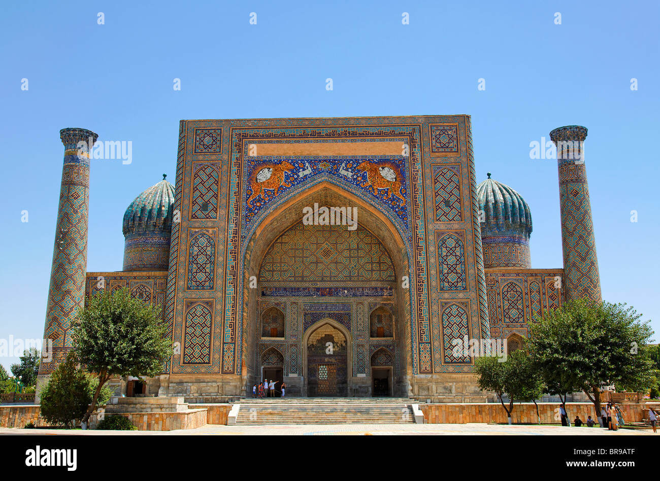 The Sher Dor Medressa, part of the Registan, Samarkand, Uzbekistan Stock Photo