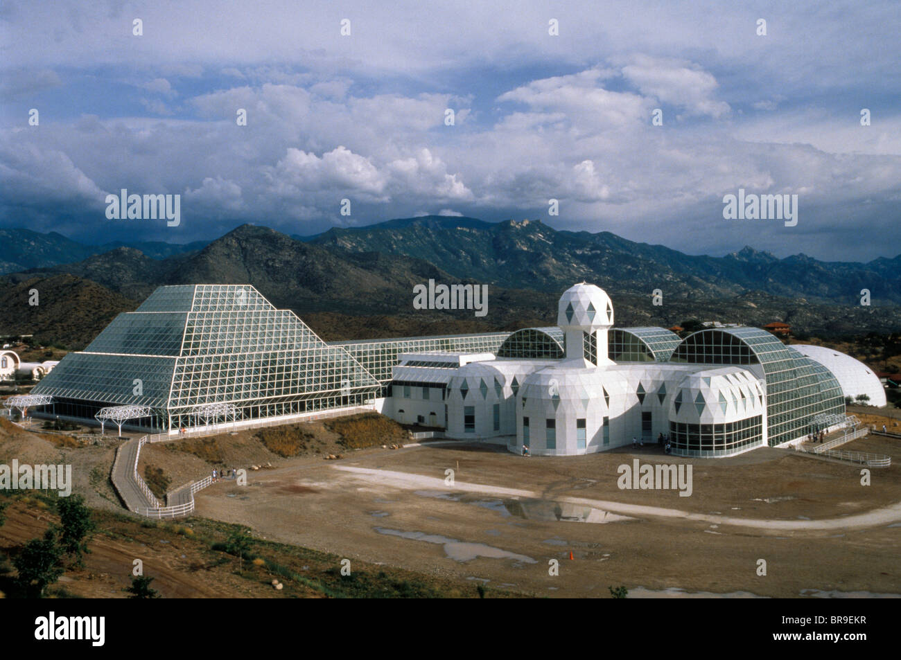 BIOSPHERE 2 ECOLOGICAL BIOME ORACLE ARIZONA NEAR TUCSON JUST AFTER COMPLETION 1990s Stock Photo