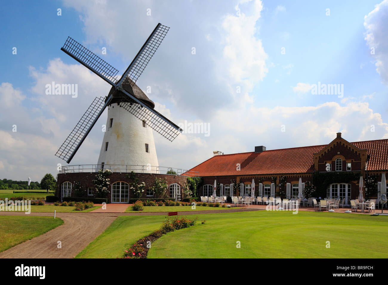 D-Krefeld, Rhine, Lower Rhine, North Rhine-Westphalia, D-Krefeld-Traar, Elfrath Mill, windmill, tower windmill, golf club, club house Stock Photo