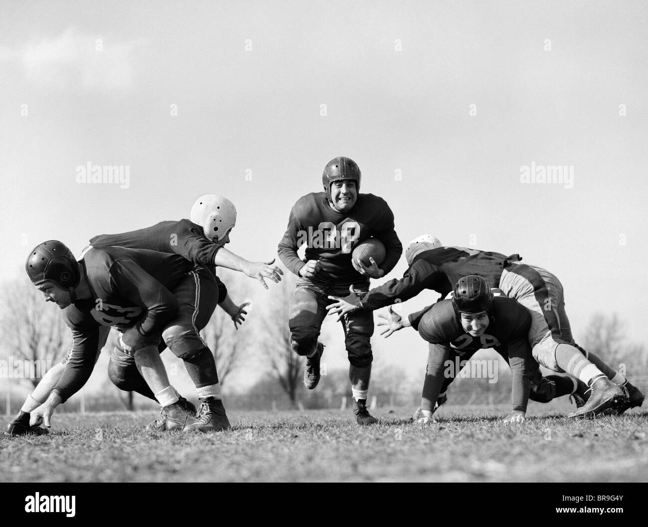 Football players 1950s hires stock photography and images Alamy