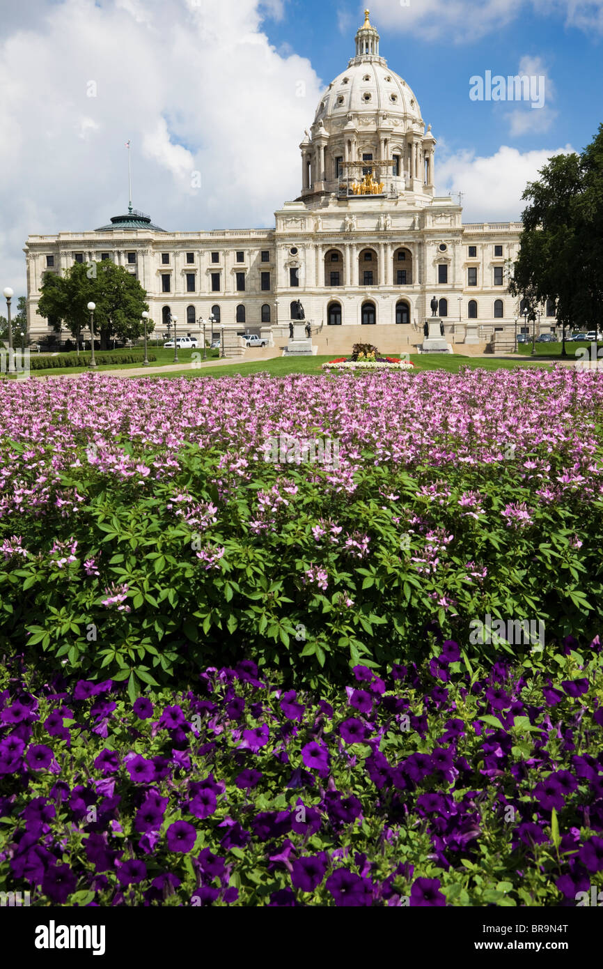 Minnesota state capitol architecture hi-res stock photography and