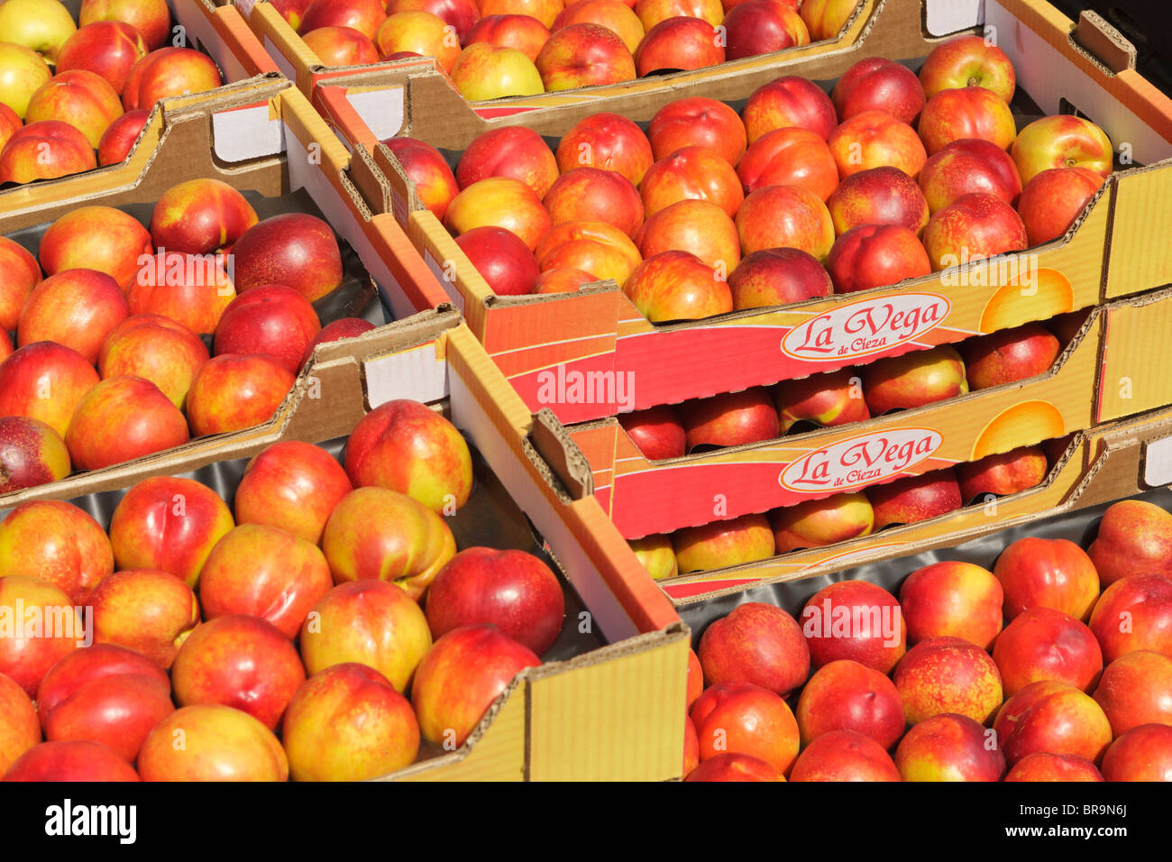 Ripe apples on sale at a market stall Stock Photo