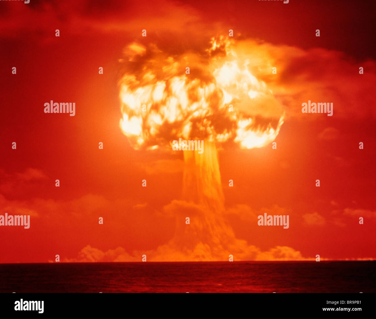 1960s THERMONUCLEAR DETONATION 1967 PACIFIC PROVING GROUNDS Stock Photo
