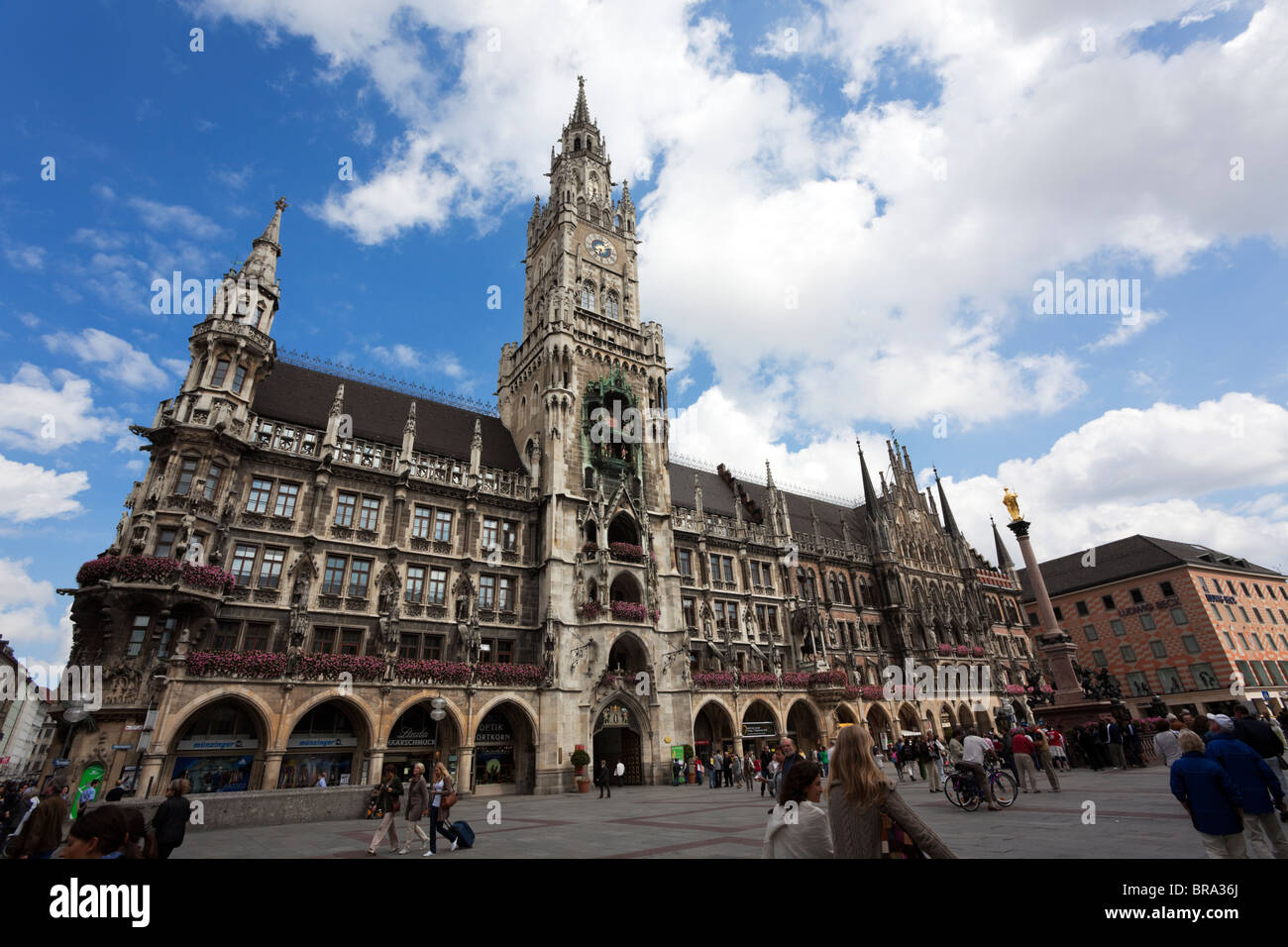 new Town Hall "Neues Rathaus" at Marienplatz Munich Stock Photo