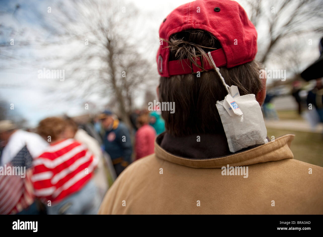 East Hampton April 15, 2009 Nearly 100 people gathered outside East