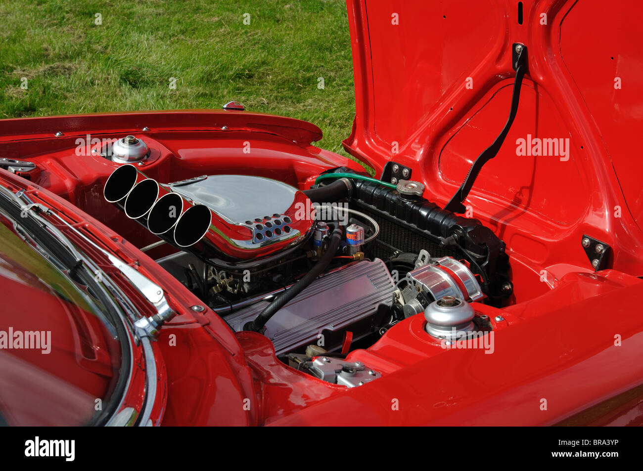 3-litre V6 engine in customised 1962 Ford Consul Capri Stock Photo