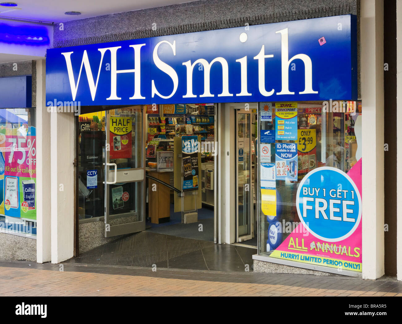 W h smith hi-res stock photography and images - Alamy