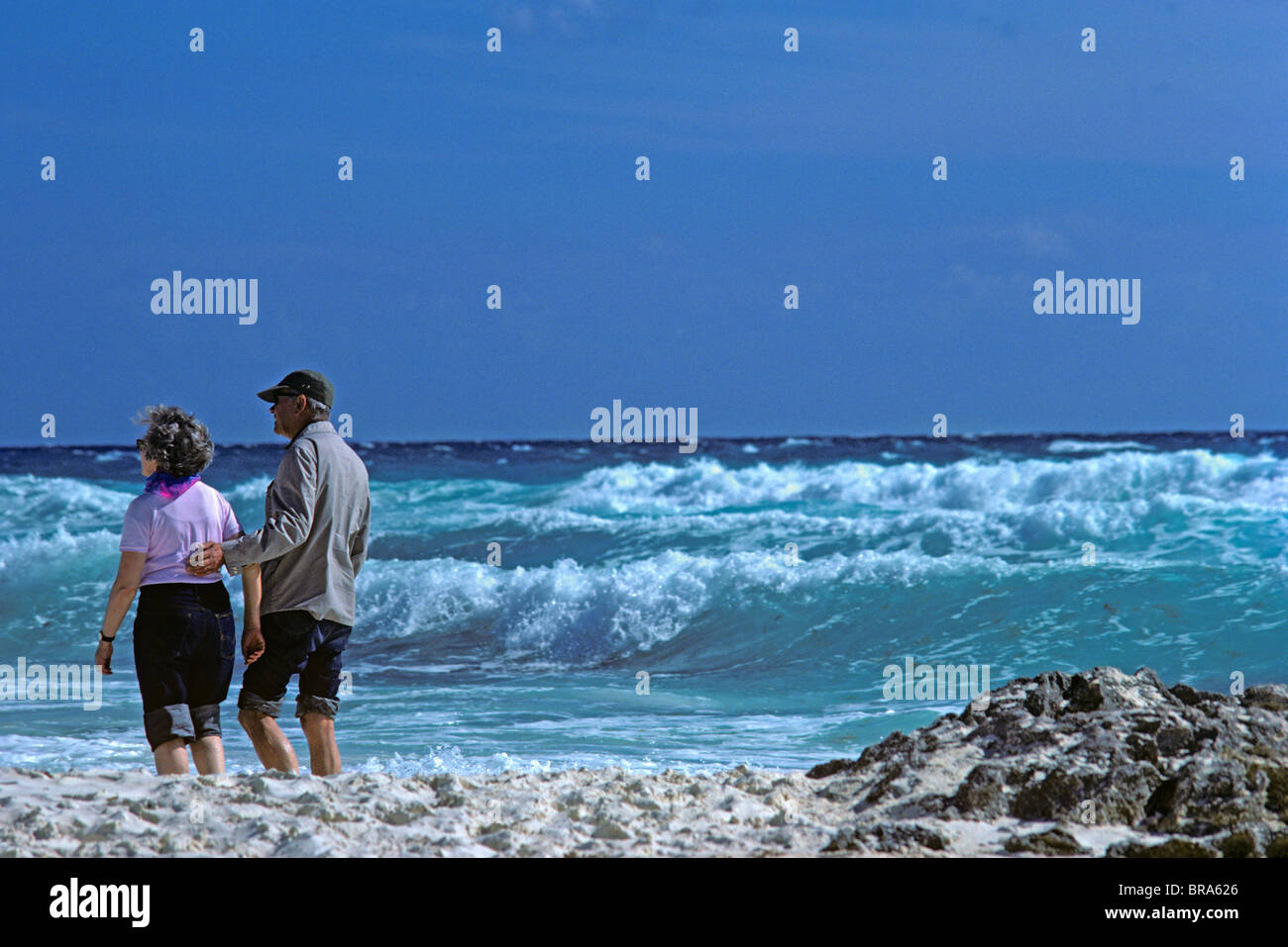 1980s woman walking hi-res stock photography and images - Alamy