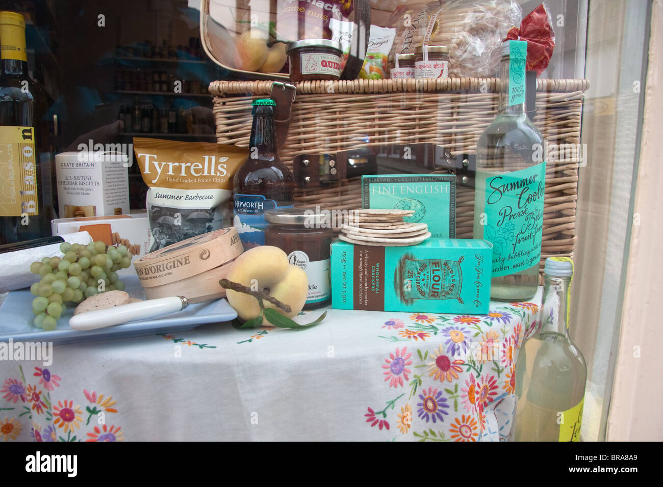 Shop window display hires stock photography and images Alamy