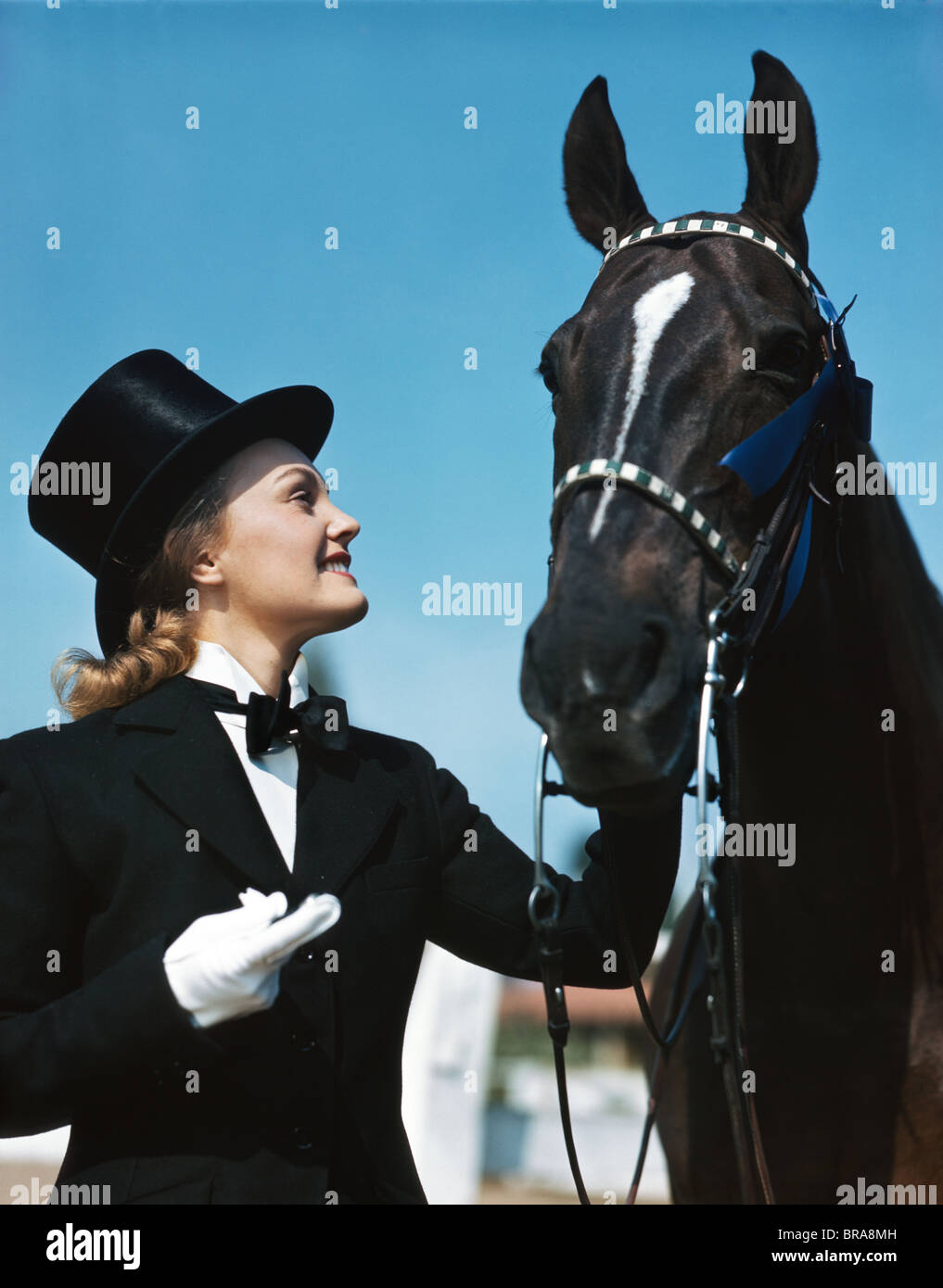 Equestrian clothes woman classic hires stock photography and images Alamy