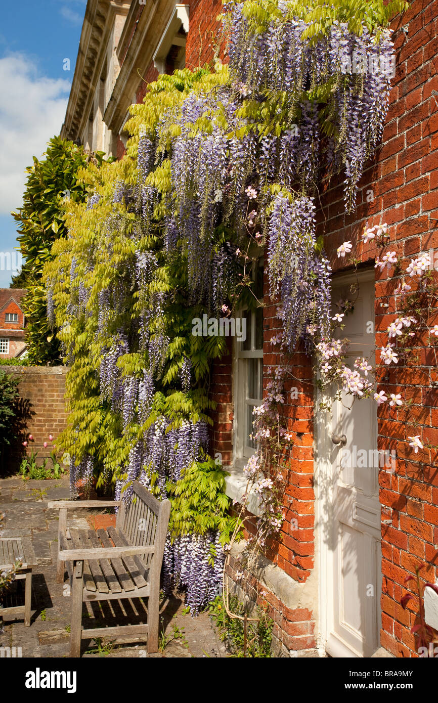 Houses in the Salisbury Cathedral Close England Stock Photo Alamy