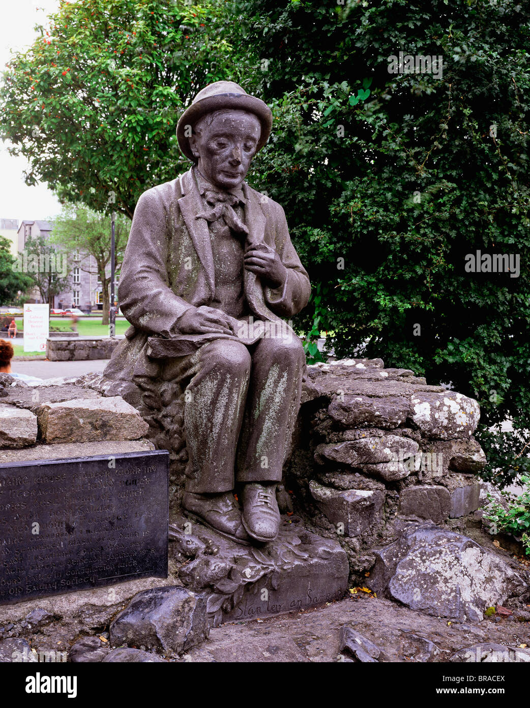 Galway sculpture eyre square galway hires stock photography and images