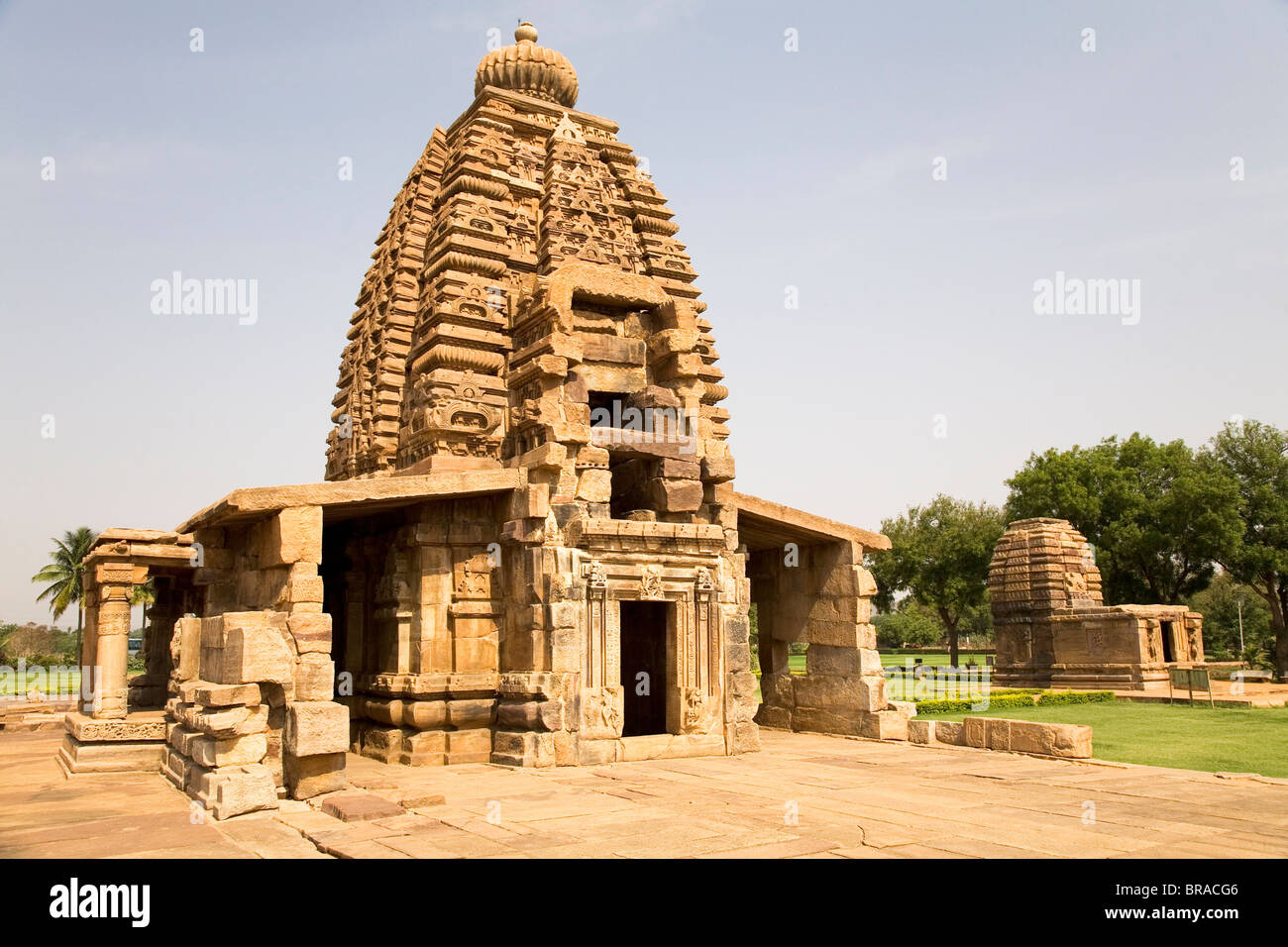 Pattadakal temple hi-res stock photography and images - Alamy