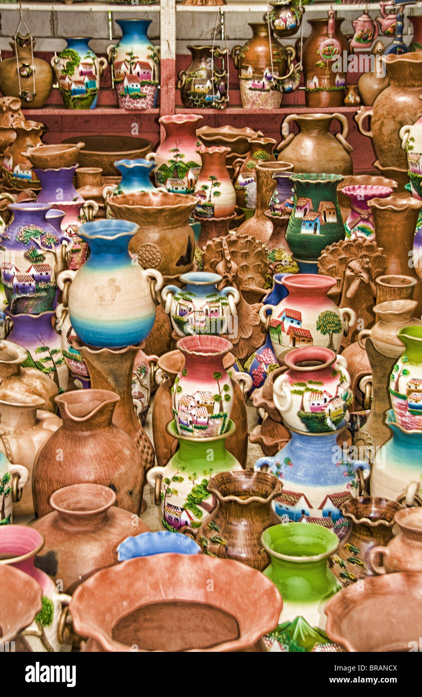 Guatemala pottery hi-res stock photography and images - Alamy