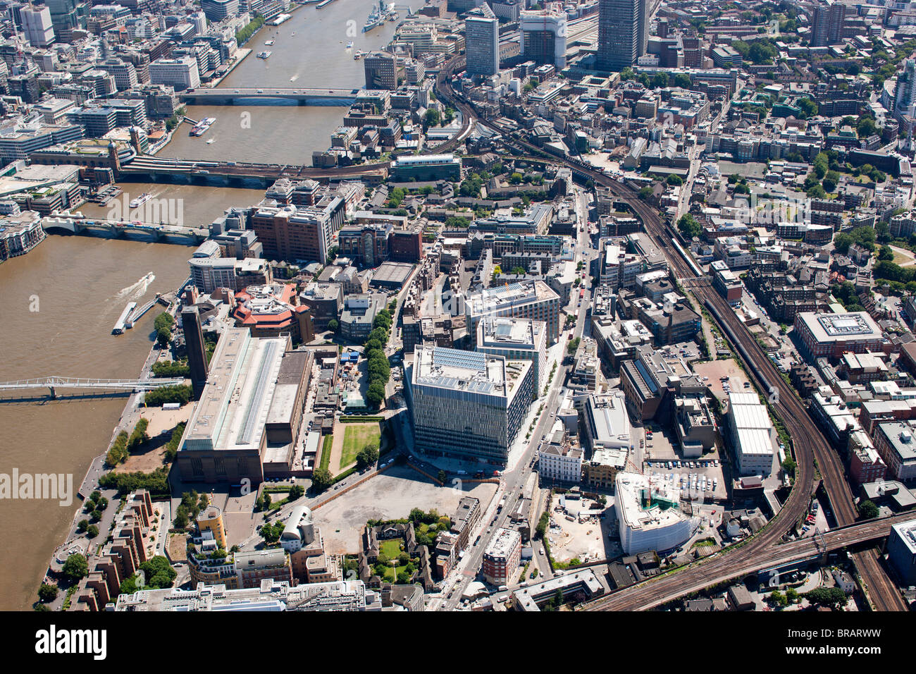 Tate modern aerial view hi-res stock photography and images - Alamy