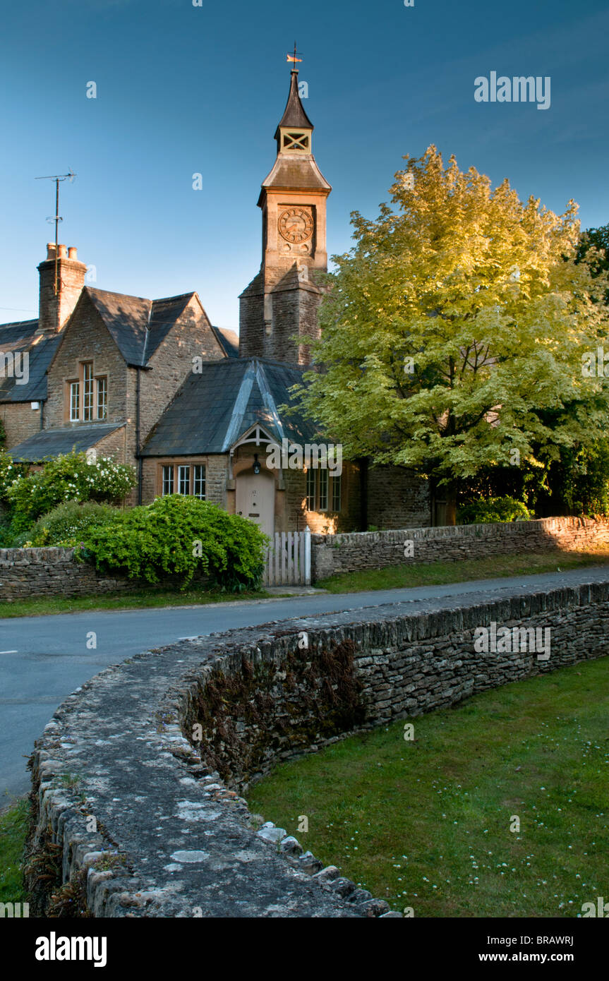Cotswold stone Cottage, Eastleach Turville, Gloucestershire, UK Stock